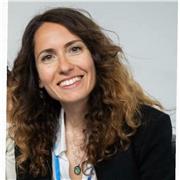 Plurilaureata con il massimo dei voti e insegnante di meditazione offre aiuto compiti per materie umanistiche Online e a Pescara